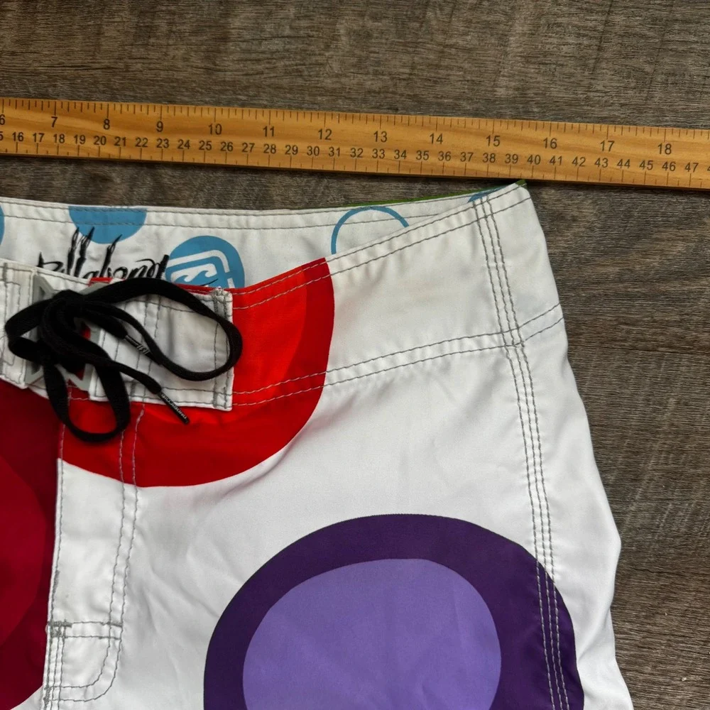 Billabong Vintage Y2K Board Shorts Surf Sz 33 Embroidered White Multi Polka Dot